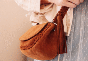 Tas Terbaru Bahan Suede Tren Set Matching yang Semakin Diminati
